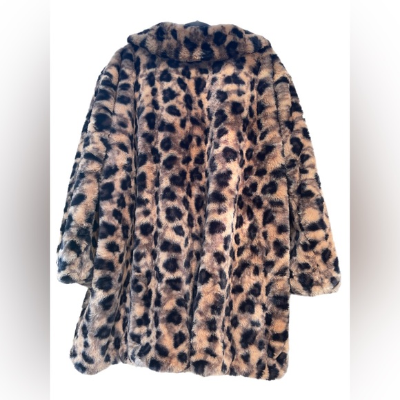Studio Z - GORGEOUS Leopard print Faux Fur coat, 4X - Picture 2 of 6